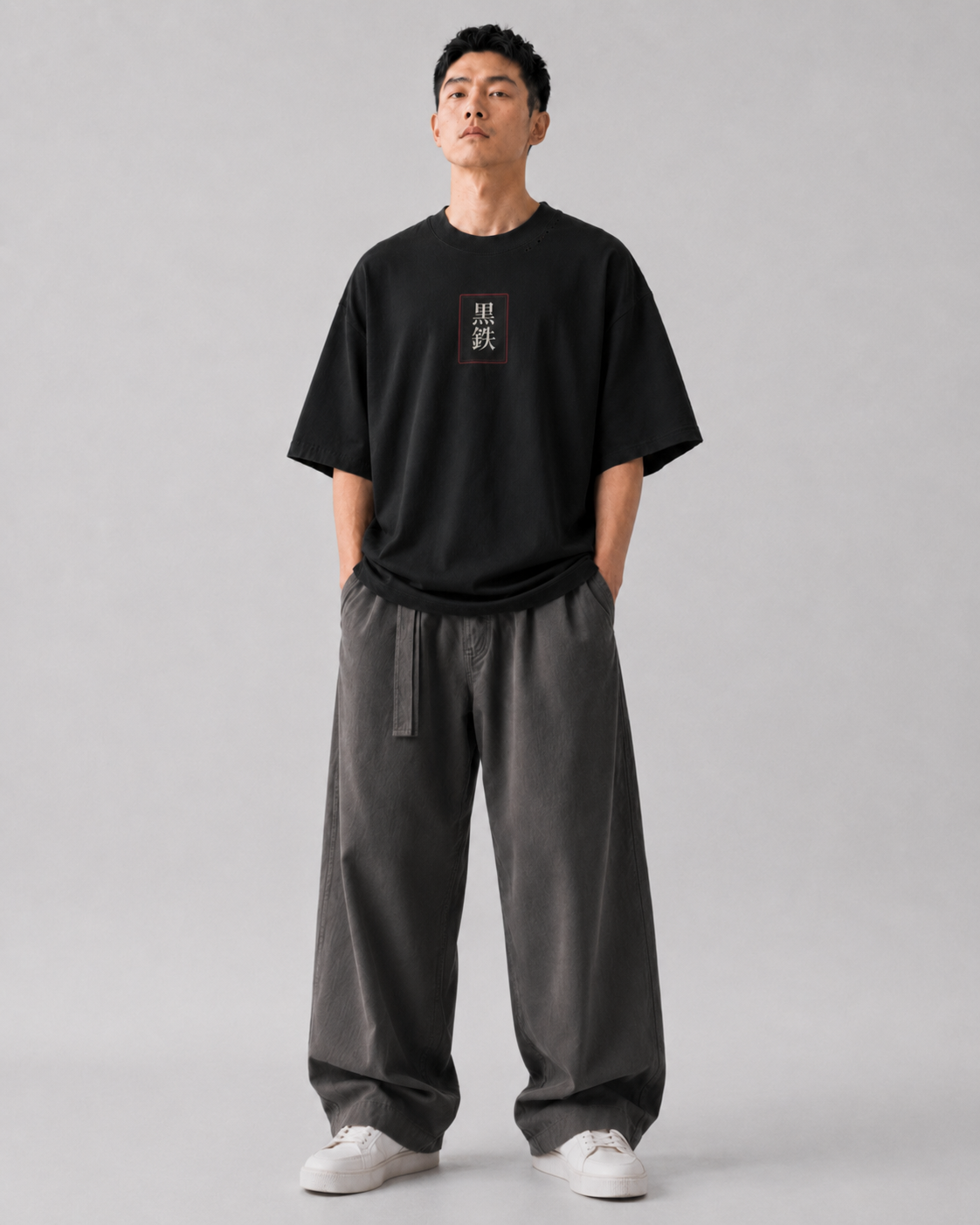 KUROGANE Fallen Kabuto heavyweight oversized Japanese samurai tee model view