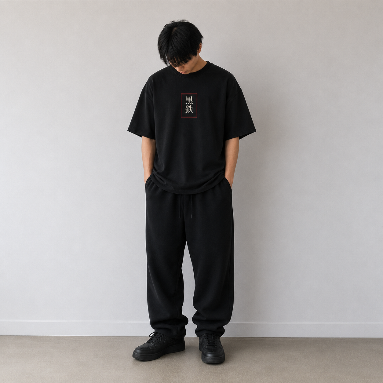 KUROGANE HELMET Ruin heavyweight black graphic tee